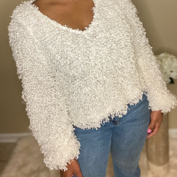 Textured Crop Sweater - Picture 2 of 2